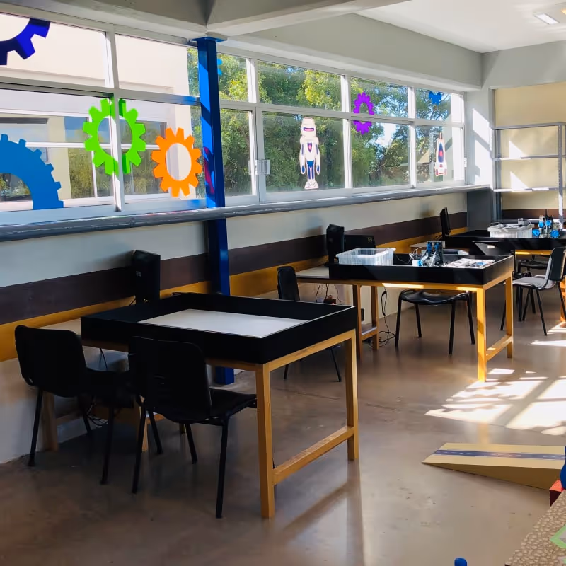 Salón de robótica, instalaciones de Andes los Mochis