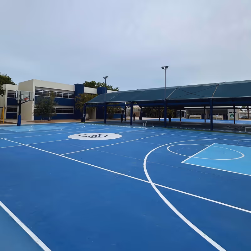 Entrada de secundaria en instalaciones de Andes los Mochis